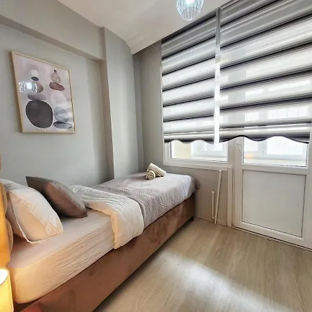 Spacious 3br Retreat Modern Comfort İstanbul